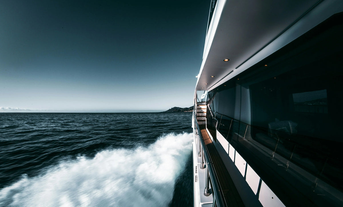 Brillantezza in ogni traversata: come pulire e curare correttamente la tua barca o il tuo yacht